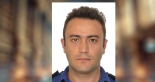 Erzincan'da trafik kazasında komiser ve annesi hayatını kaybetti