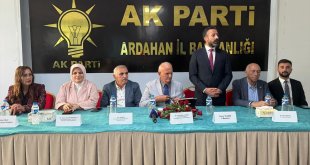 AK Parti Genel Başkan Yardımcısı Yılmaz, partisinin Ardahan'daki toplantısında konuştu: