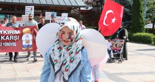 Erzurum'da sağlık çalışanları Gazze için 'sessiz yürüyüş' yaptı