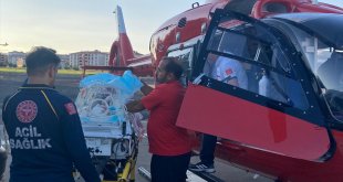 Bingöl'de ambulans helikopter bir günlük bebek için havalandı