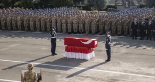 Tunceli'de trafik kazasında şehit olan askerler için tören düzenlendi