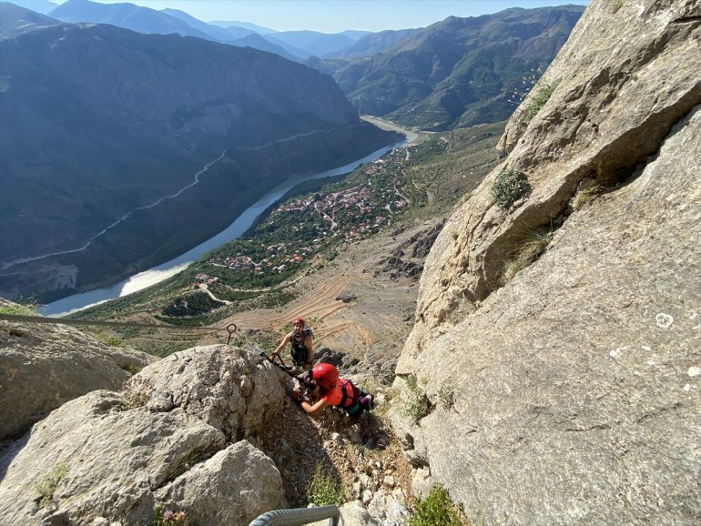 tutkunlarının adrenalin oldu - Ferrata ERZİNCAN parkuru Via rotası 2