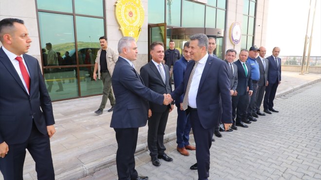 Erzurum Emniyet Müdürü Kadir Yırtar görevine başladı