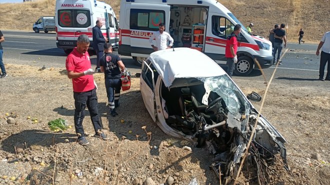 Bingöl'de trafik kazasında 1 kişi öldü, 2 kişi ağır yaralandı