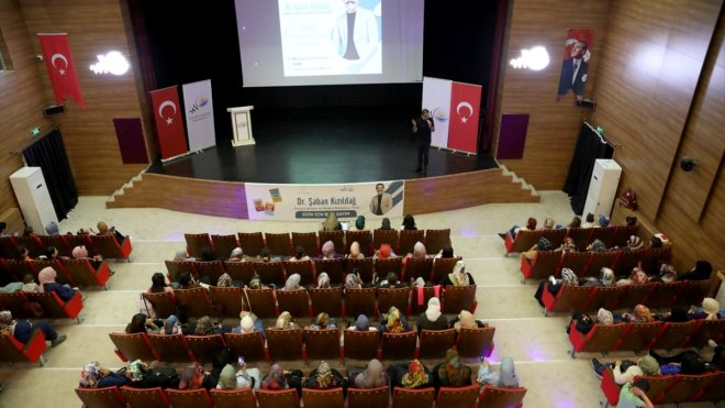 Van'da kadınlara yönelik aile içi iletişim semineri düzenlendi