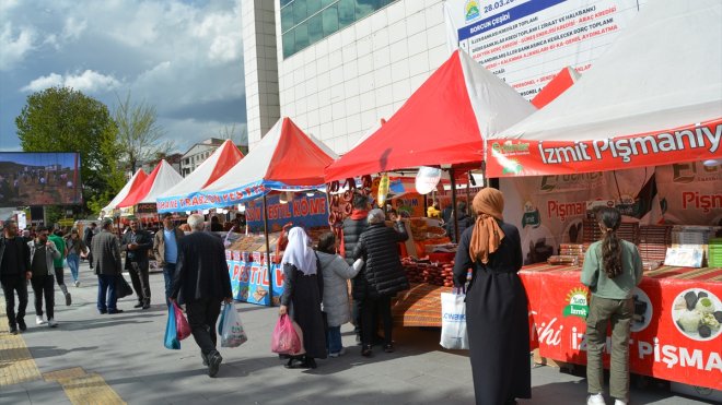 Bitlis'te "Yöresel Ürünler Fuarı" açıldı