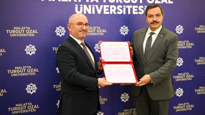 Malatya Turgut Özal Üniversitesi TS ISO 29993 Belgesi aldı