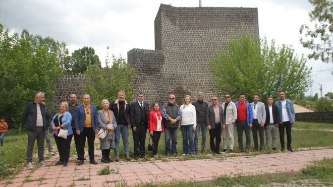 Şefler ve gastronomi yazarları Malazgirt'i gezdi