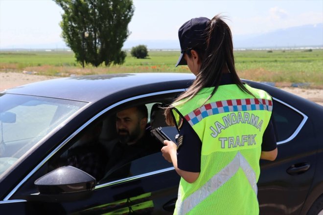 denetimlerini jandarma sürdürüyor tatilinde Ağrı