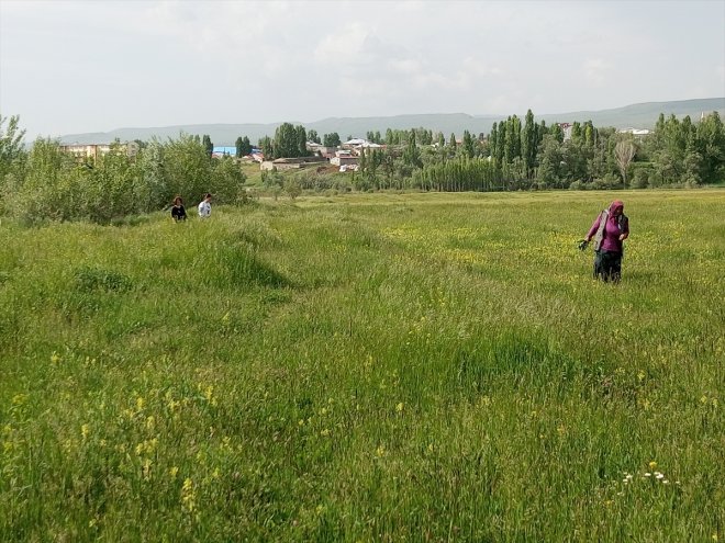 AĞRI dağlarda ve Kadınlar peynir kış bitki için yemekleri topluyor - 2