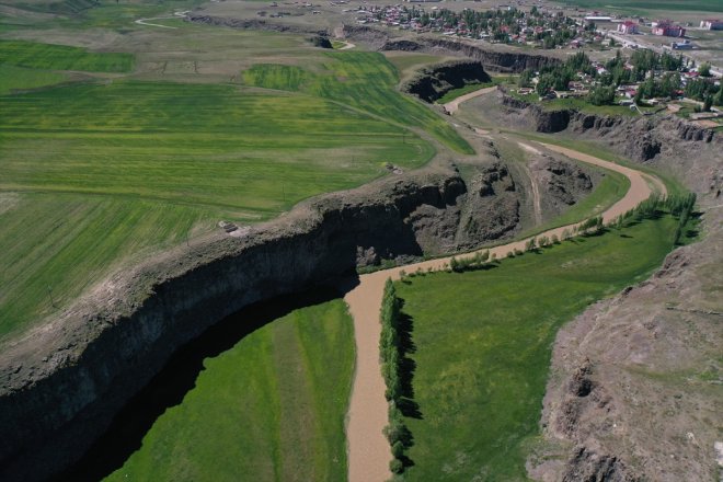 Kanyonu baharda doğa ağırlıyor Murat tutkunlarını - AĞRI 10