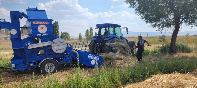 Tarım üretimlerini artırıyor çiftçiler sıkıntısı - AĞRI Park de yaşamayan makine desteğiyle 6