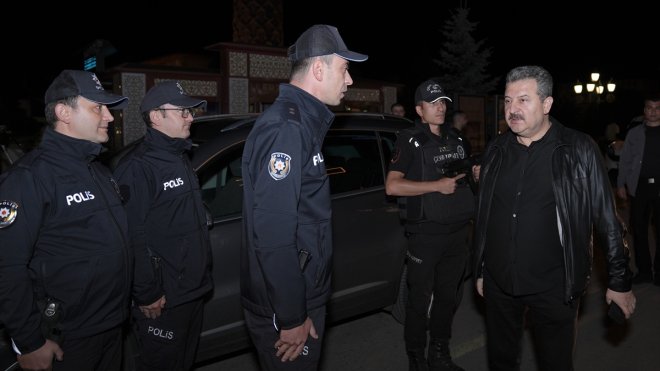 Erzurum'da 200 polisin katılımıyla 'huzur' uygulaması yapıldı