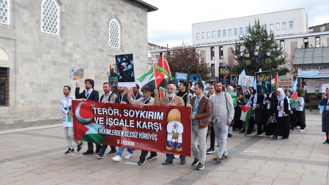 Erzurum ve Kars'ta Gazze'ye destek için 'sessiz yürüyüş' yapıldı