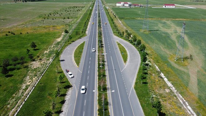 Erzurum polisi "Yolun sonu bayram olsun" diye sıkı trafik denetimi yapıyor