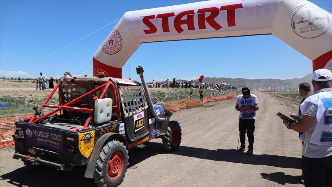 Karadeniz Off-Road Kupası'nın 1. ayak yarışları Iğdır'da yapıldı