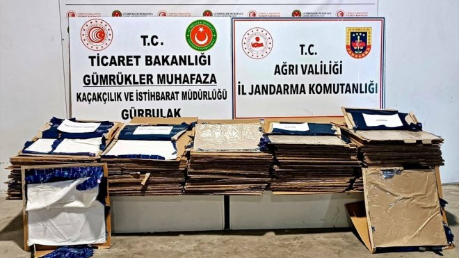 Ağrı'da 276 kilogram uyuşturucu ele geçirilmesiyle ilgili 3 zanlı tutuklandı