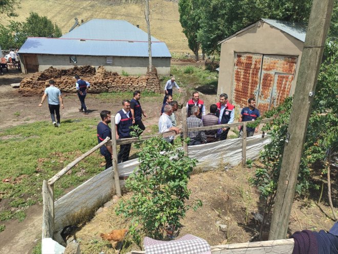 hasar etkilenen tespit çalışmaları selden köylerde sürüyor Ağrı