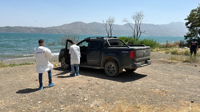 bulundu 2 kadın biri ölü kamyonette Elazığ