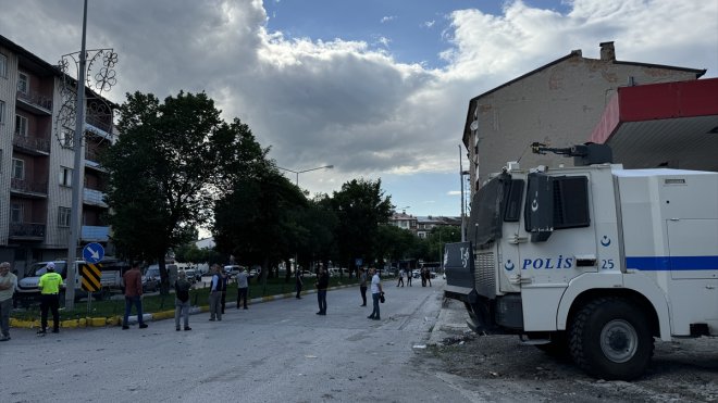 Erzurum'da çıkan taşlı sopalı kavgada 7 kişi gözaltına alındı