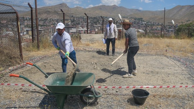 Çölemerik Kalesi'nin sırrı kazı çalışmasıyla çözülecek