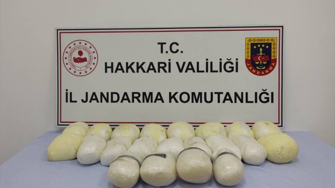 Hakkari'de 23 kilo 350 gram uyuşturucu ele geçirildi