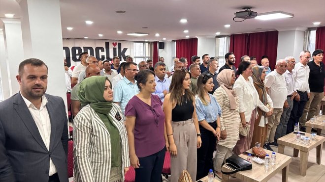 AK Parti Genel Başkan Yardımcısı Yılmaz, partisinin Iğdır'daki toplantısında konuştu: