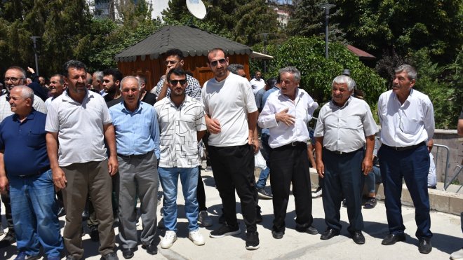 Van'da İsrail'in Gazze'ye yönelik saldırıları protesto edildi