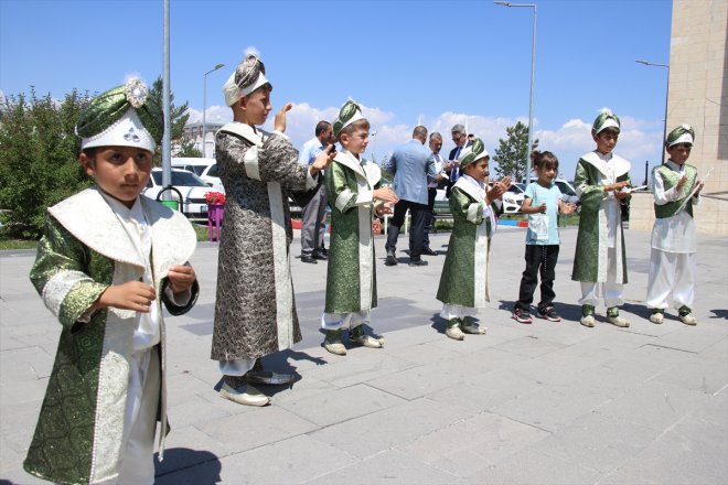 hükümlü çocukları ettirilen etkinliklerle sünnet Ağrı