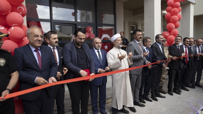 Diyanet İşleri Başkanı Erbaş, Tunceli'de Kur'an kursu ve müftülük binası açılışı yaptı