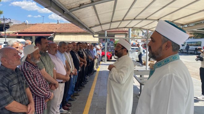 Ayşenur Ezgi Eygi için Erzincan'da gıyabi cenaze namazı kılındı