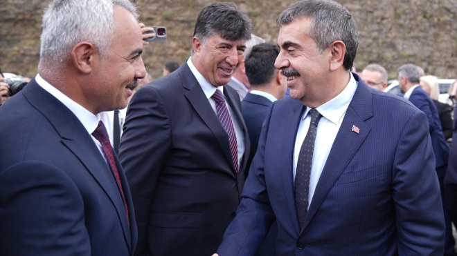 Milli Eğitim Bakanı Tekin, Erzurum'da 'Tortum Yöresel Ürünler Çarşısı' açılışında konuştu: