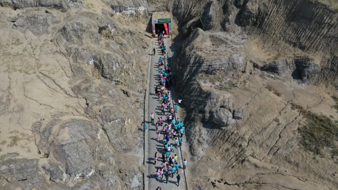 Iğdır'da 'Tuzluca Fest' kitap ve çocuk festivali başladı