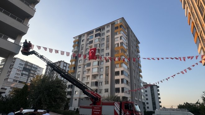 Şehit Uzman Çavuş Mehmet Kökcü'nün Malatya'daki ailesine şehadet haberi verildi