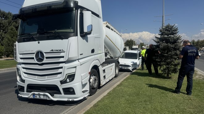 Malatya'da trafik kazalarında 4 kişi yaralandı