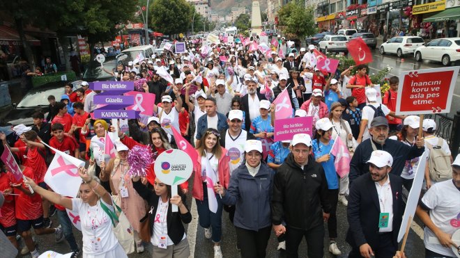 Muş'ta '11. Uluslararası Onkoloji Günleri' kapsamında farkındalık yürüyüşü düzenlendi