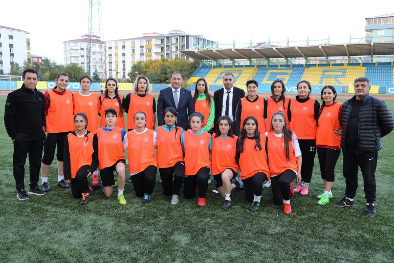  Ağrı Aile ve Sosyal Politikalar Gençlik ve Spor Kulübü Kadın Futbol Takımı3