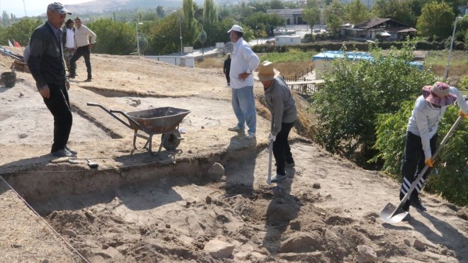 Arslantepe'de sur kapısının izi sürülüyor