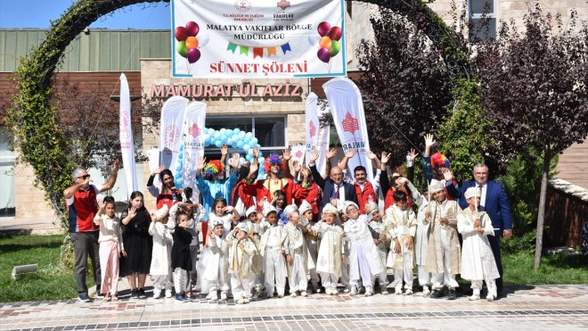 Elazığ'da 20 çocuk için sünnet şöleni düzenlendi