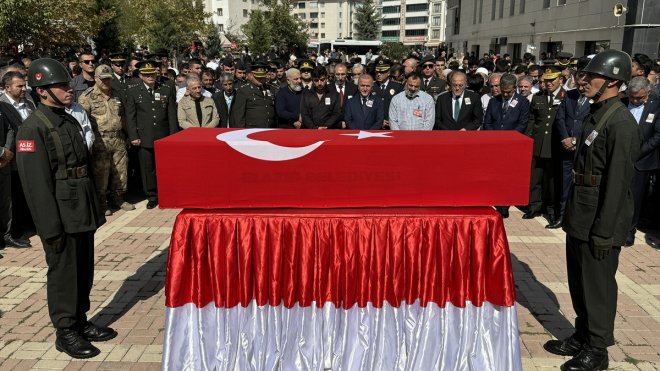 Şehit Piyade Sözleşmeli Er Sefer Alan için Elazığ'da tören düzenlendi