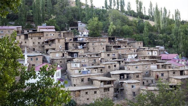 Fotoğraf tutkunları Bitlis'teki taş evleri görüntüledi