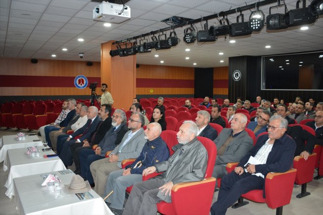 Hakkari'de 'Çölemerik Kalesi ve Bajar Kültür Yolu Çalıştayı' düzenlendi