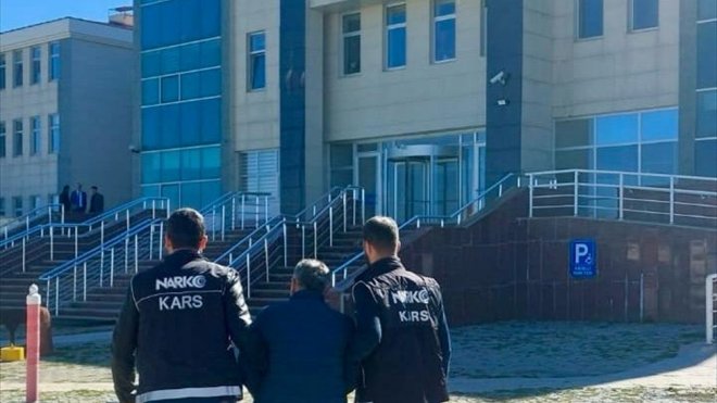 Kars'ta 17 yıl hapis cezası bulunan firari hükümlü yakalandı