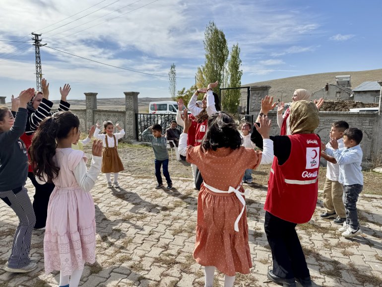 Kızların kuaför hayali gerçek oldu5