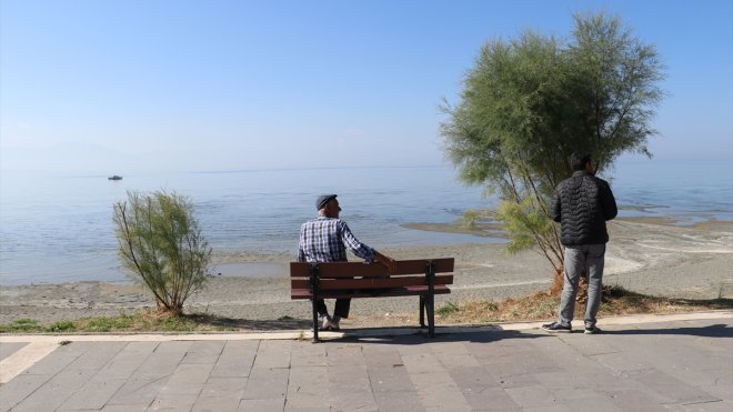 Van'da kaybolan üniversite öğrencisini arama çalışmaları 16'ncı gününde