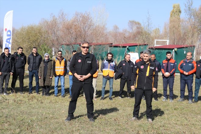 Ağrı'da arama kurtarma eğitimi verilen AFAD gönüllüleri bir araya geldi