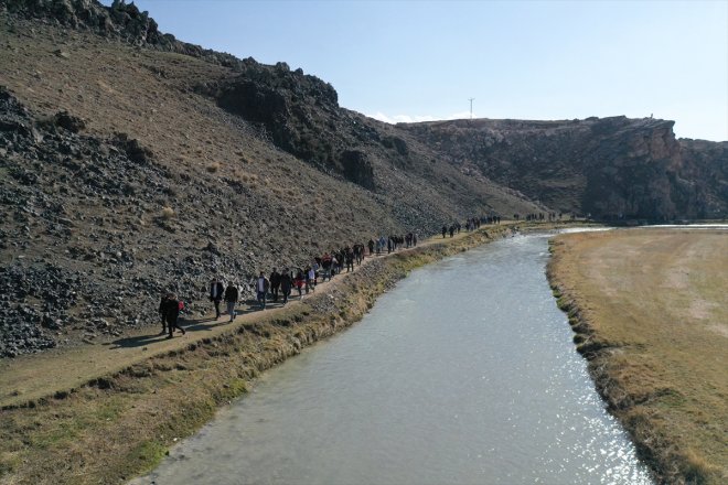 ortamının güzellikler turistlerin ve doğal Güven sağlandığı Ağrı