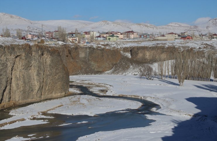 Kanyonu Murat beyaza çevresi ve büründü Ağrı