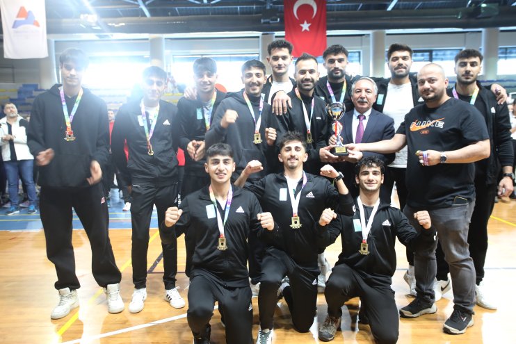 AİÇÜ Ev Sahipliğinde Düzenlenen ÜNİLİG Voleybol Bölgesel Lig Müsabakaları Sona Erdi3