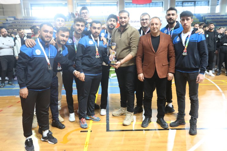 AİÇÜ Ev Sahipliğinde Düzenlenen ÜNİLİG Voleybol Bölgesel Lig Müsabakaları Sona Erdi7